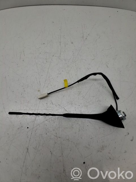Peugeot 208 I Antenă radio 