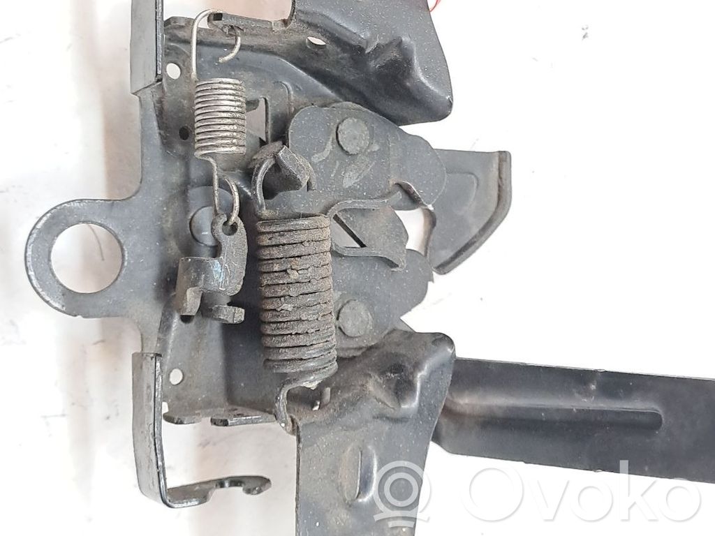 Tie down hook / loop   656011HB0A
