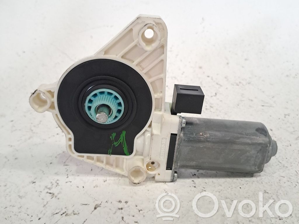 Volkswagen PASSAT B7 Silnik regulatora szyby drzwi przednich