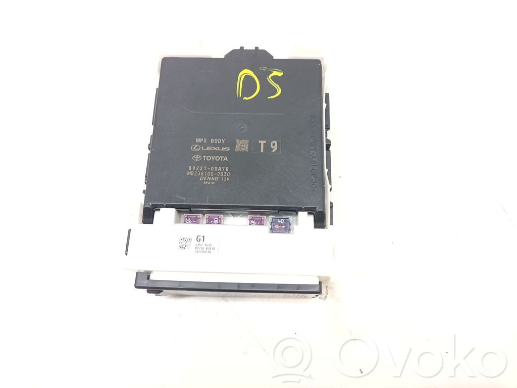 Steuergerät   892210DA70,82730K0110
