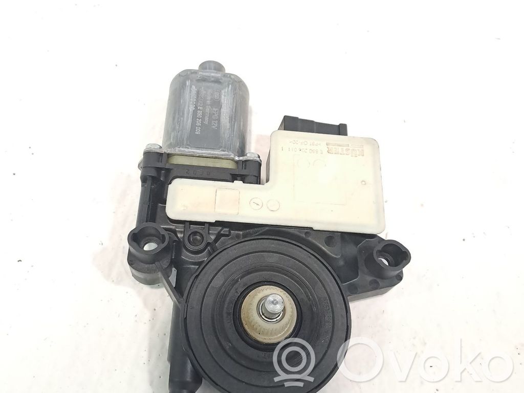 Skoda Fabia Mk3 (NJ) Motorino alzacristalli della portiera anteriore 