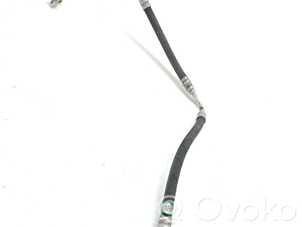 Manguito/racor flexible para A/C   64509223325