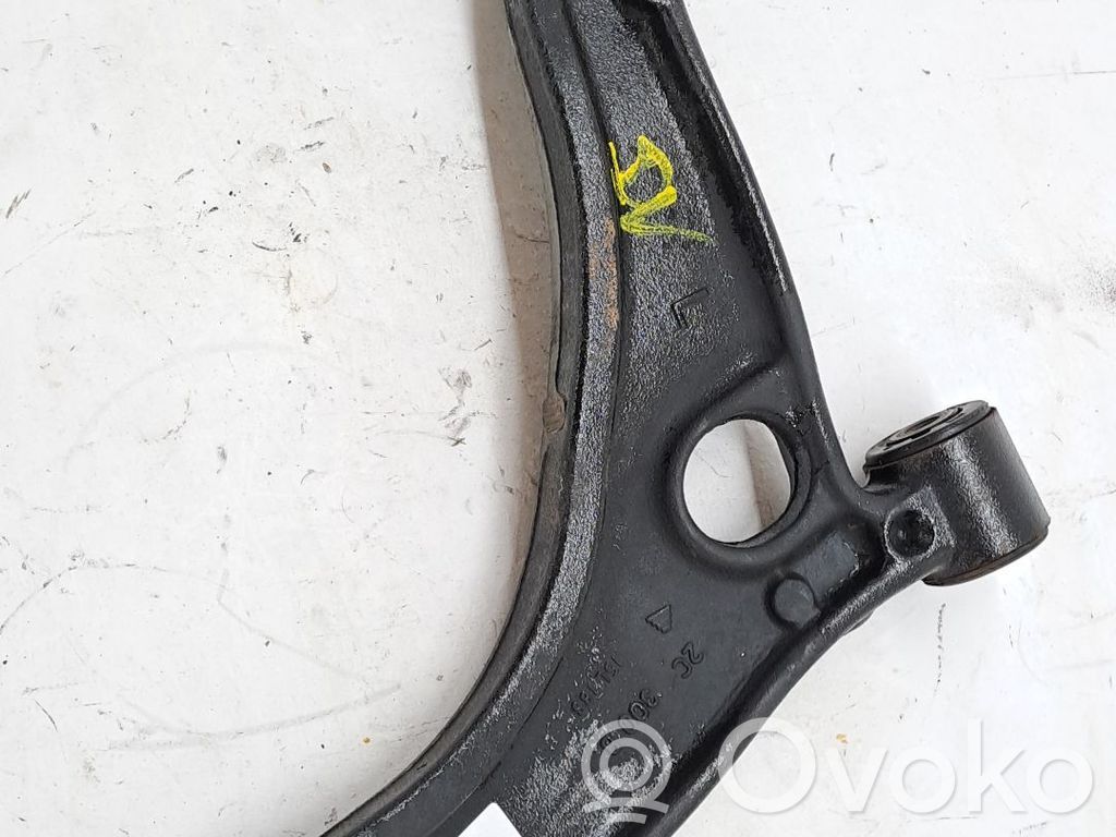 Basculă inferioară față   8200688871