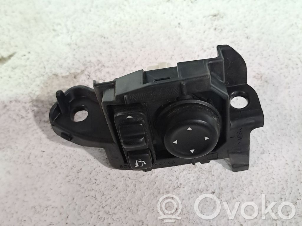 Interruptor del espejo lateral   255704EA1B