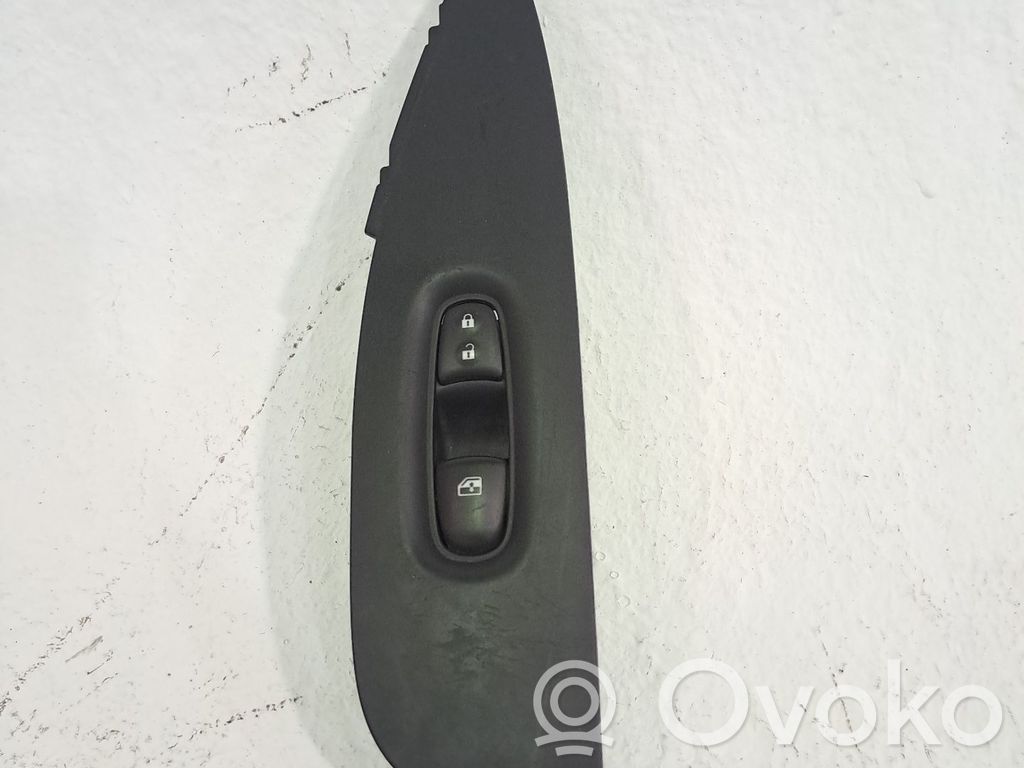 Nissan Qashqai Comutator comandă geamuri electrice 