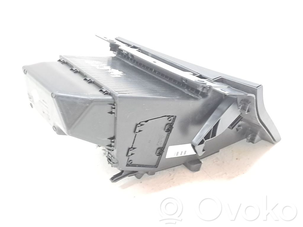 Guantera   1662907180