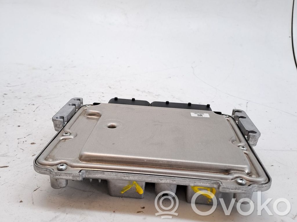 Engine control unit/module ECU   F01R00DG2E