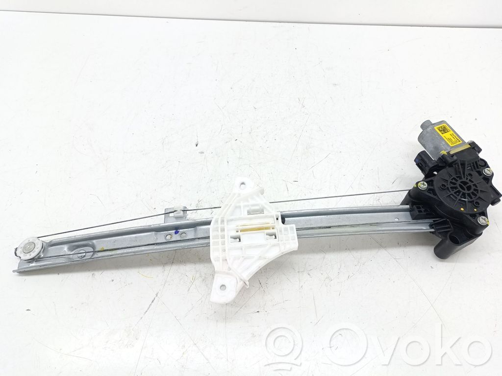 Silnik regulatora szyby drzwi przednich   82404Q0010