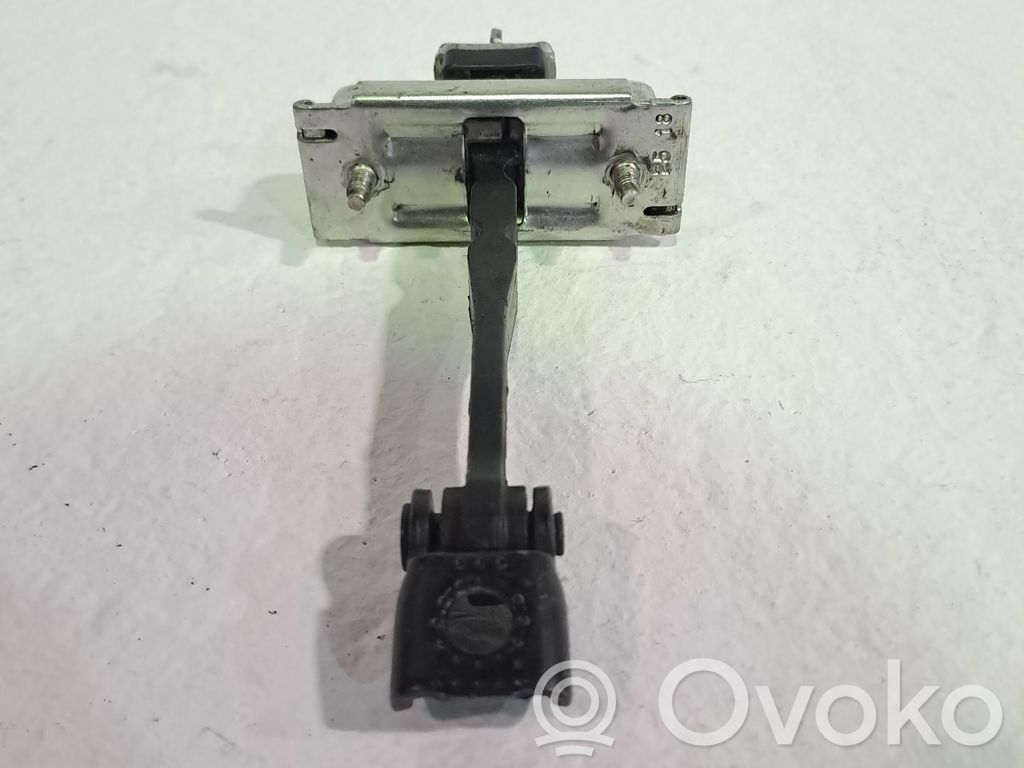 Opel Corsa F Etuoven pidätin 