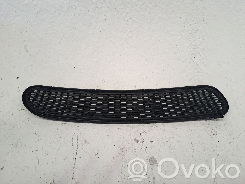 Rejilla delantera   51137122505