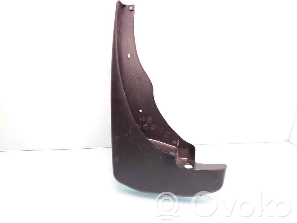 Citroen Berlingo Nadkole przednie 
