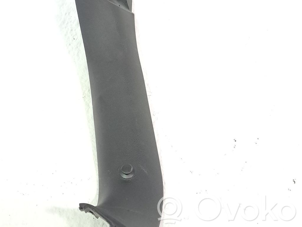 Takaluukun alaosan verhoilu   81730A2000WK