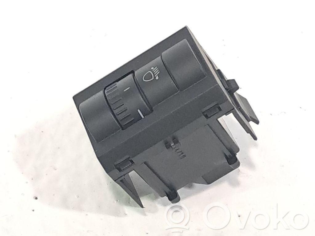 Skoda Fabia Mk3 (NJ) Interruttore di regolazione livello altezza dei fari 