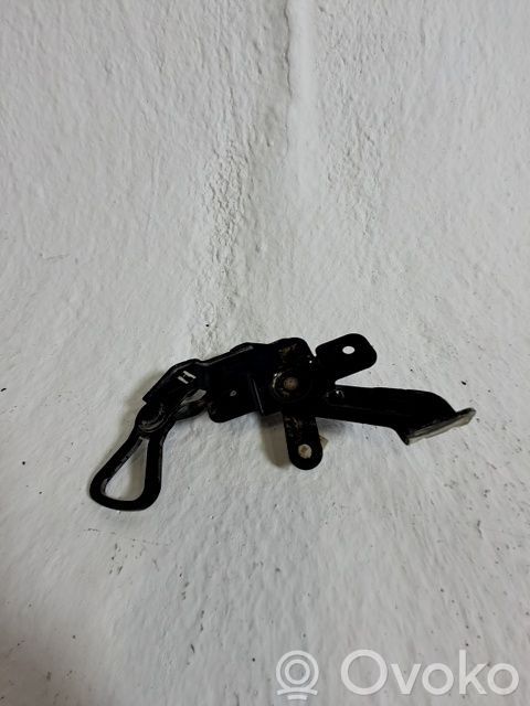 Ford Ranger Tie down hook / loop 