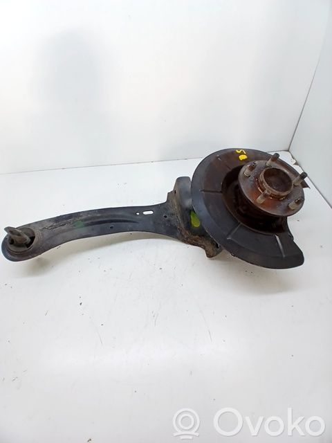 Mangueta de dirección de rueda trasera   3M515A968FG,1355130