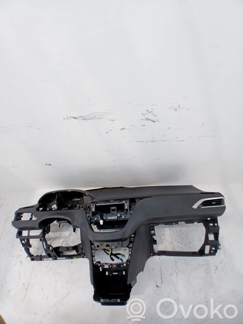 Peugeot 208 I Bord 