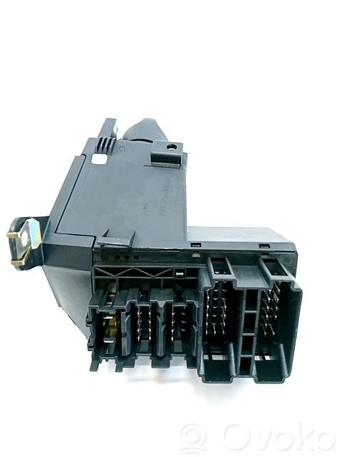 Comutator lumini   A2105450104