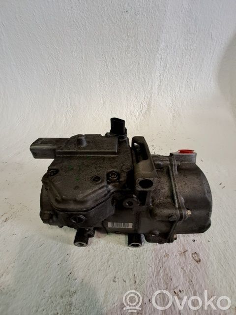 Ilmastointilaitteen kompressorin pumppu (A/C)   8837076020
