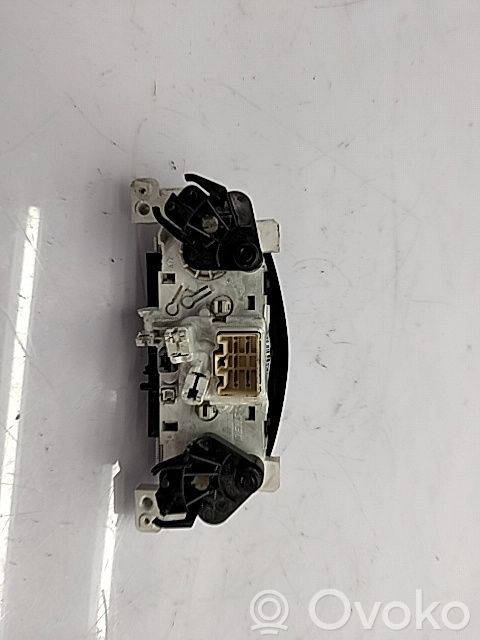 Unidad de control climatización   275102784R,5P3743000