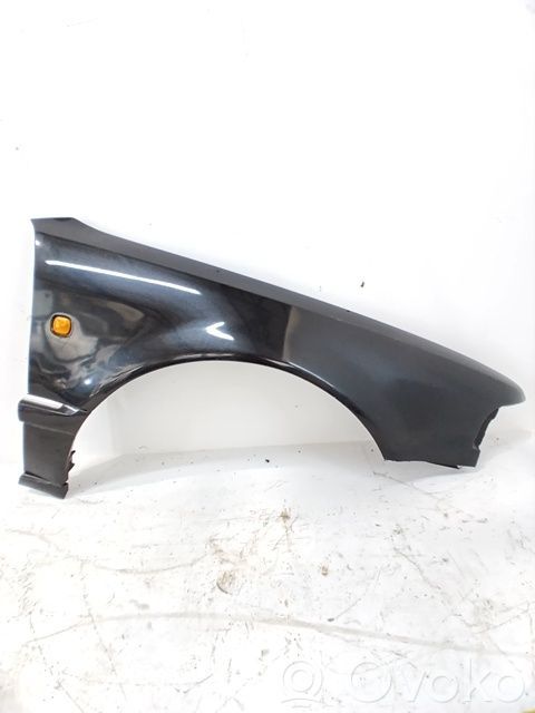 Audi A8 S8 D2 4D Front arch 