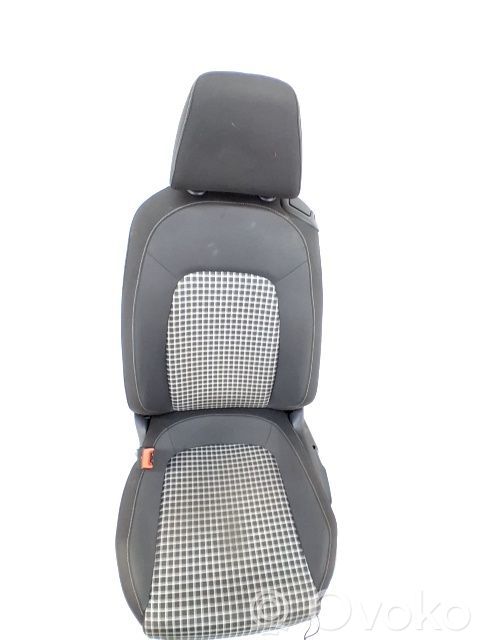 Kuljettajan istuin   1K8881105K