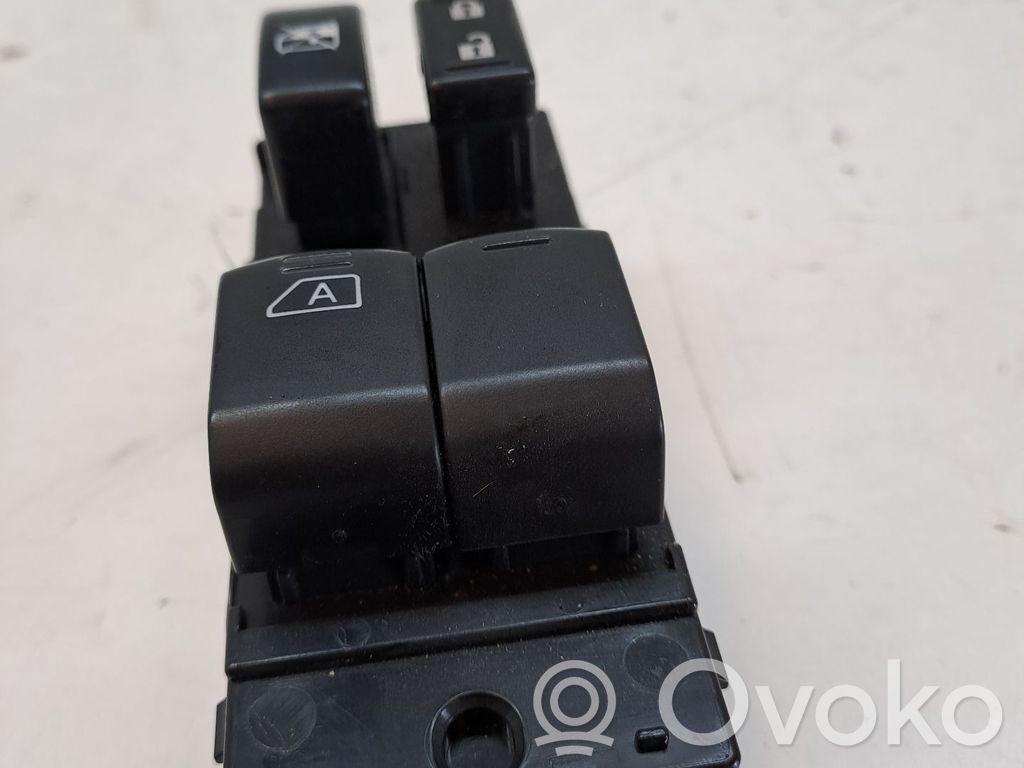 Electric window control switch   254013BB0C