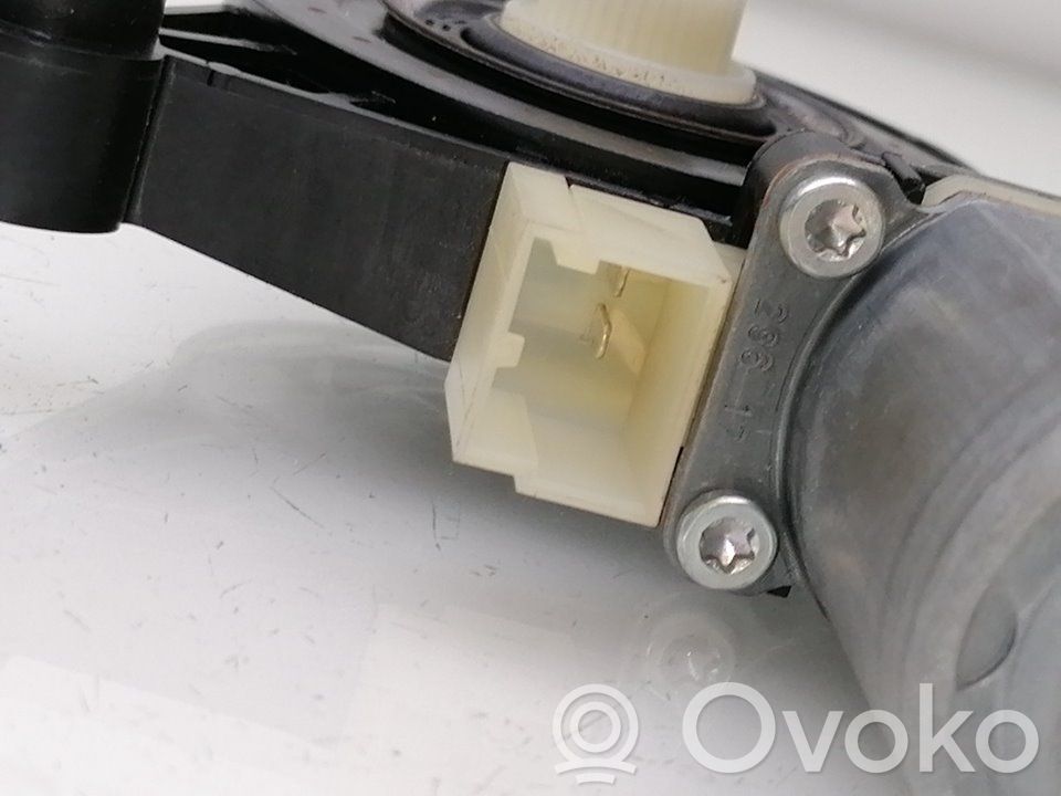 Volkswagen Golf VII Silnik regulatora szyby drzwi przednich 