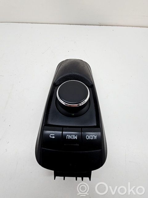 Lexus CT 200H Przełącznik / Przycisk kierownicy 