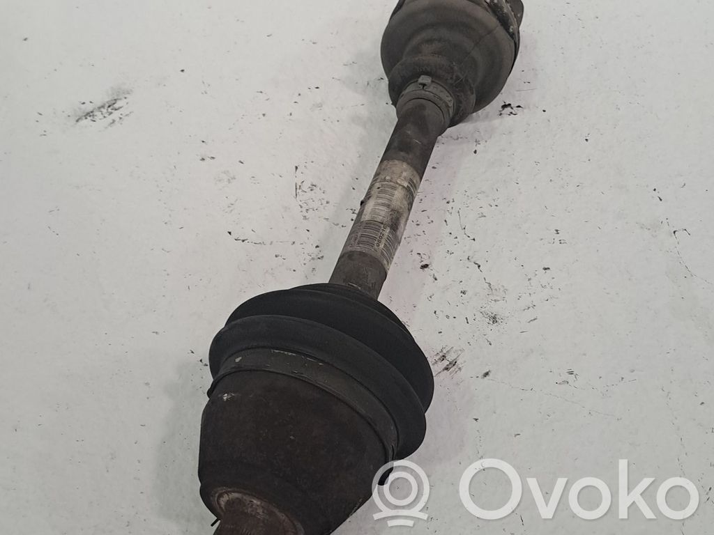 Etuvetoakseli   1682285