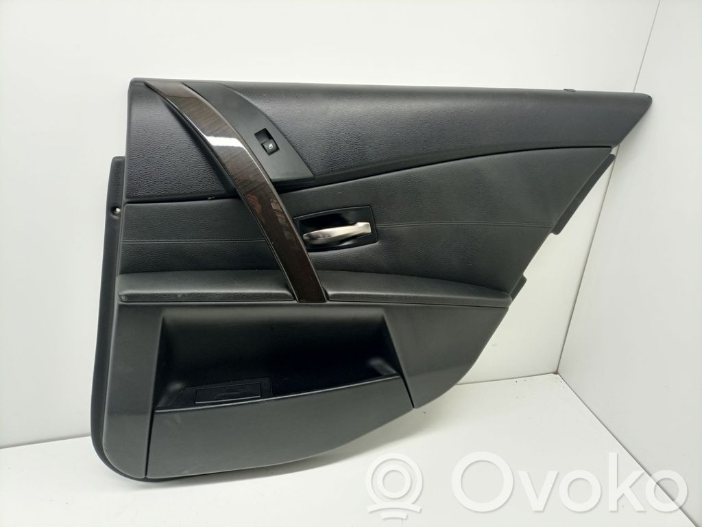 Takaoven verhoilu   7079366