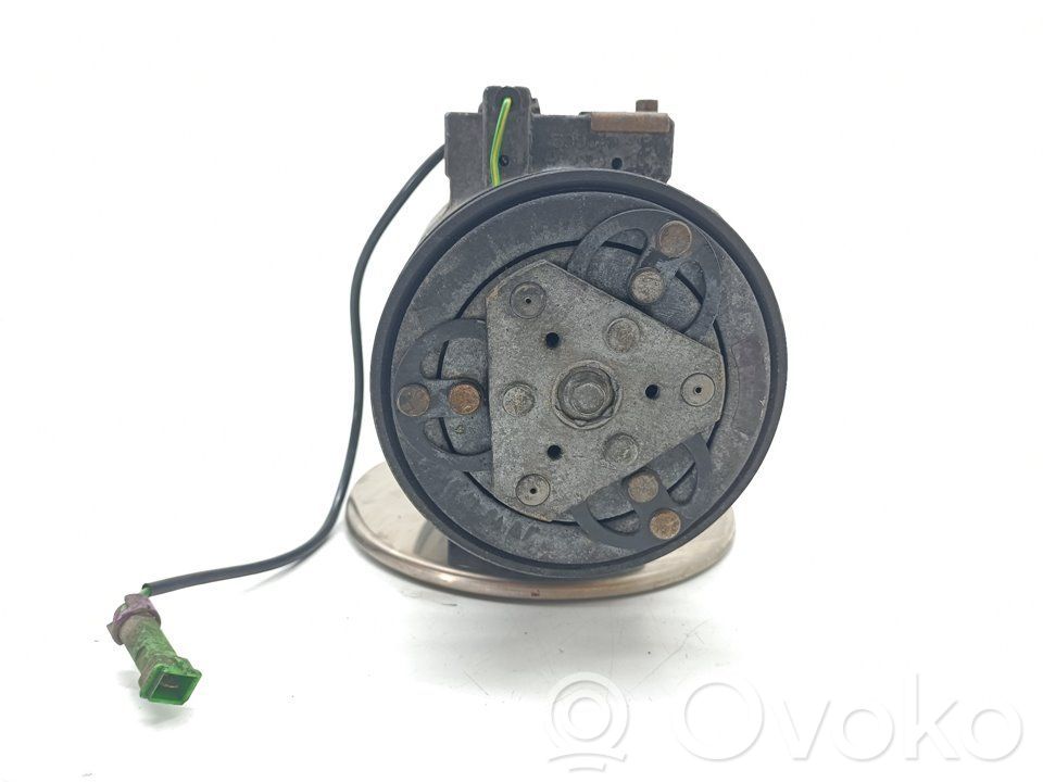 Radiator răcire A/C (condensor)   8D0260805D,761J348535