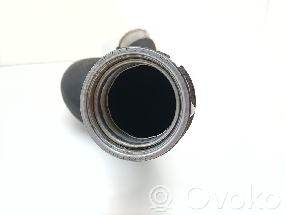 Turboahtimen ilmanoton letku   8513289,8513289