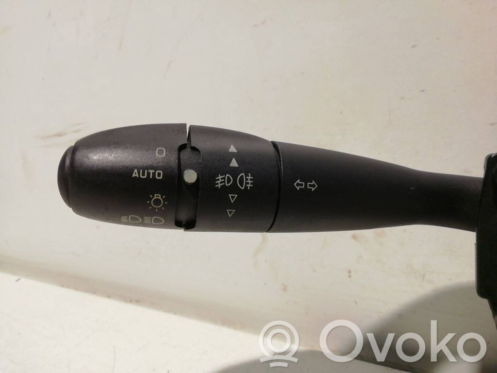 Citroen C5 Butoane/comutatoare pe volan 