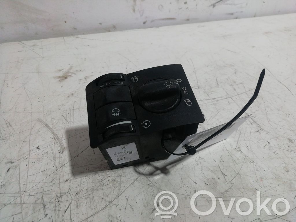 Interruptor de luz   09180774,09180774