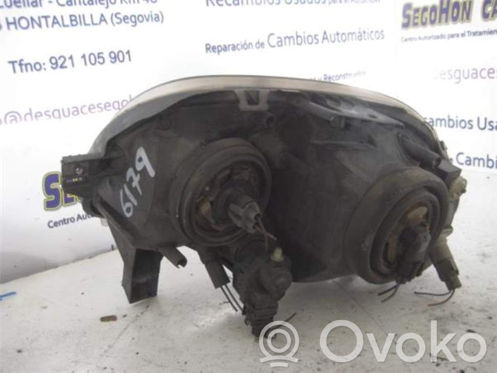 Renault Clio II Phare frontale 