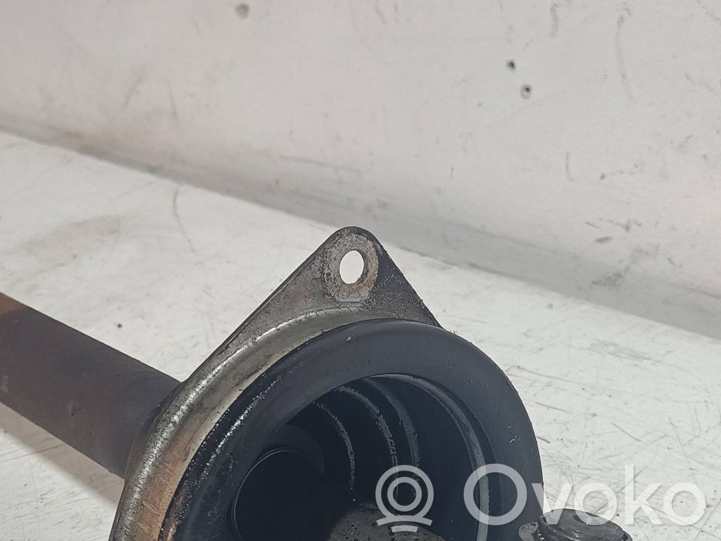 Etuvetoakseli   8200064731