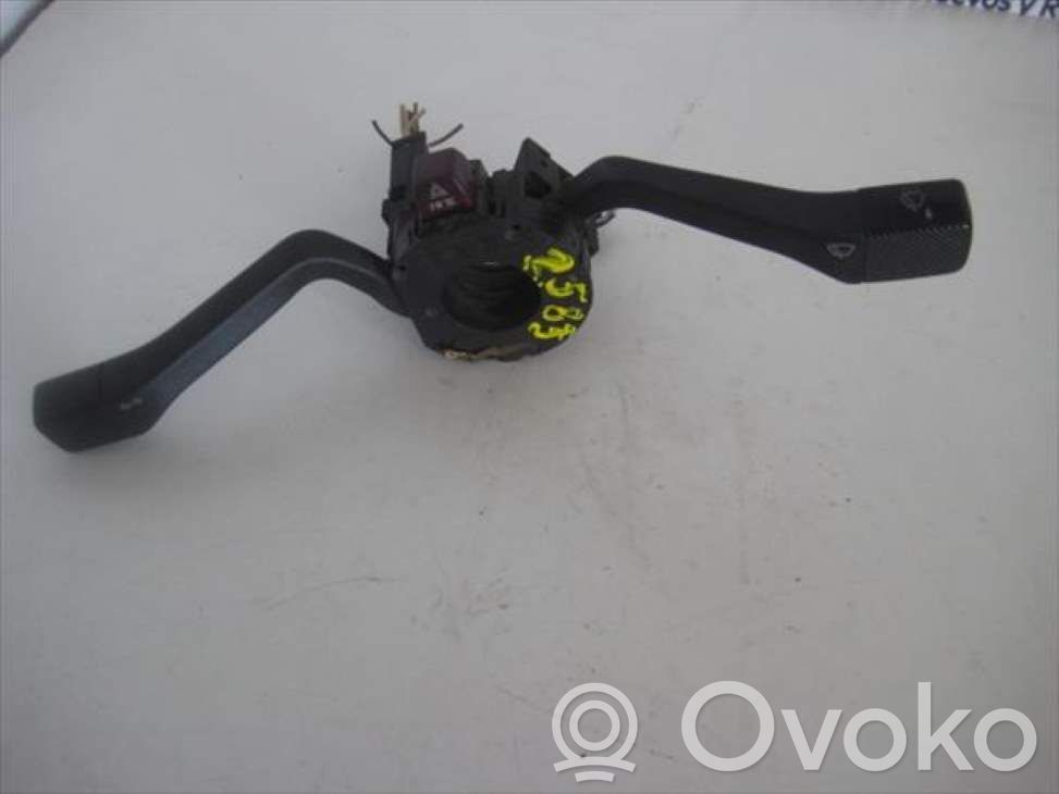 Volkswagen Golf III Butoane/comutatoare pe volan 
