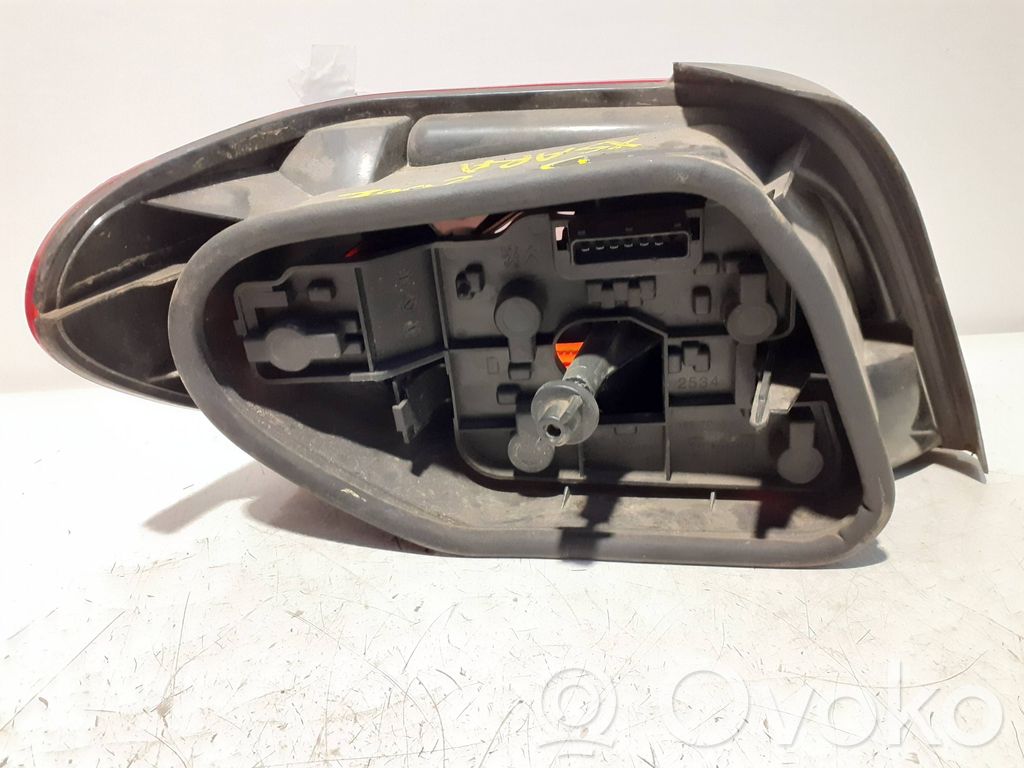 Lámpara de faros/luces traseros   2534D