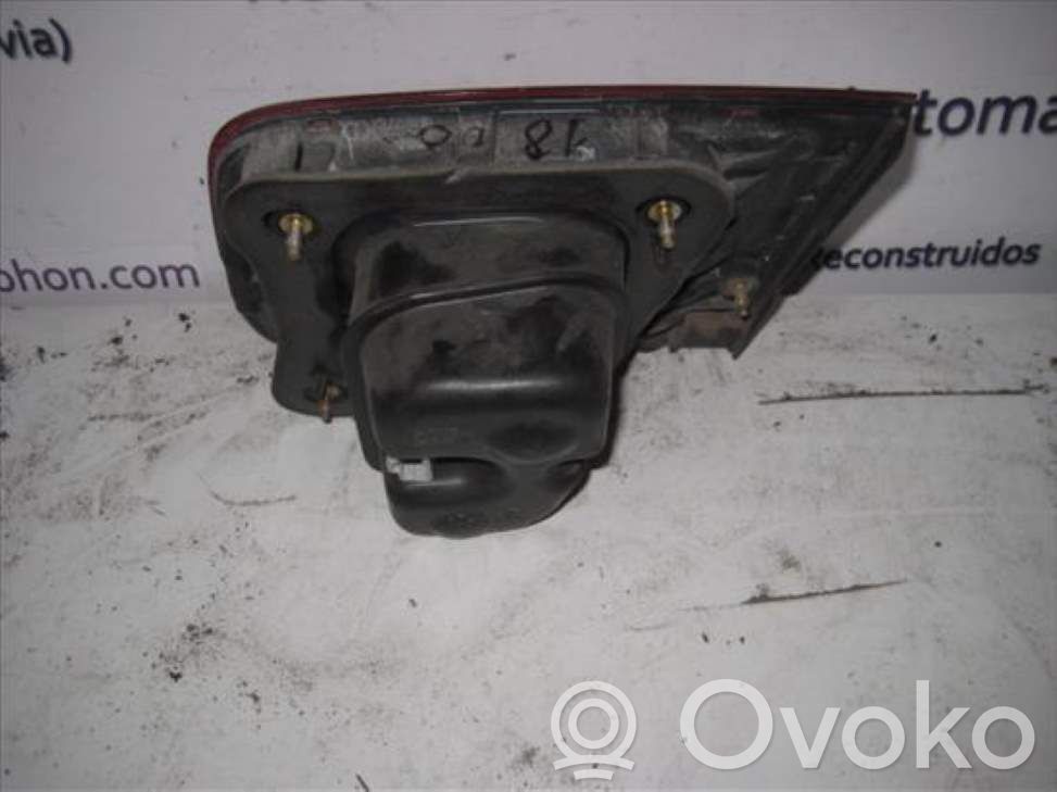 Honda Civic Takavalon polttimo 