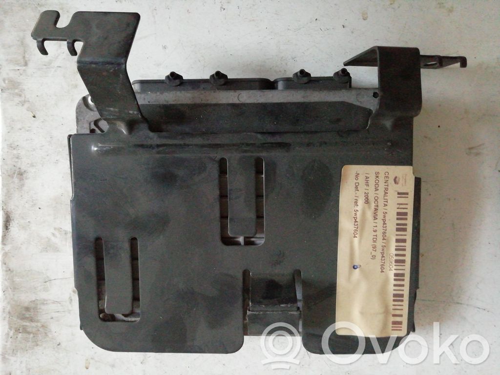 Skoda Octavia Mk1 (1U) Engine control unit/module ECU 