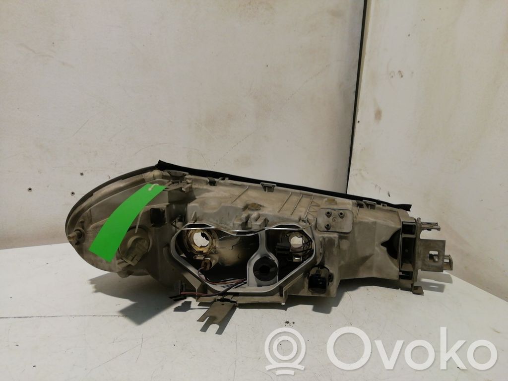 Ford Mondeo MK II Scheinwerfer 