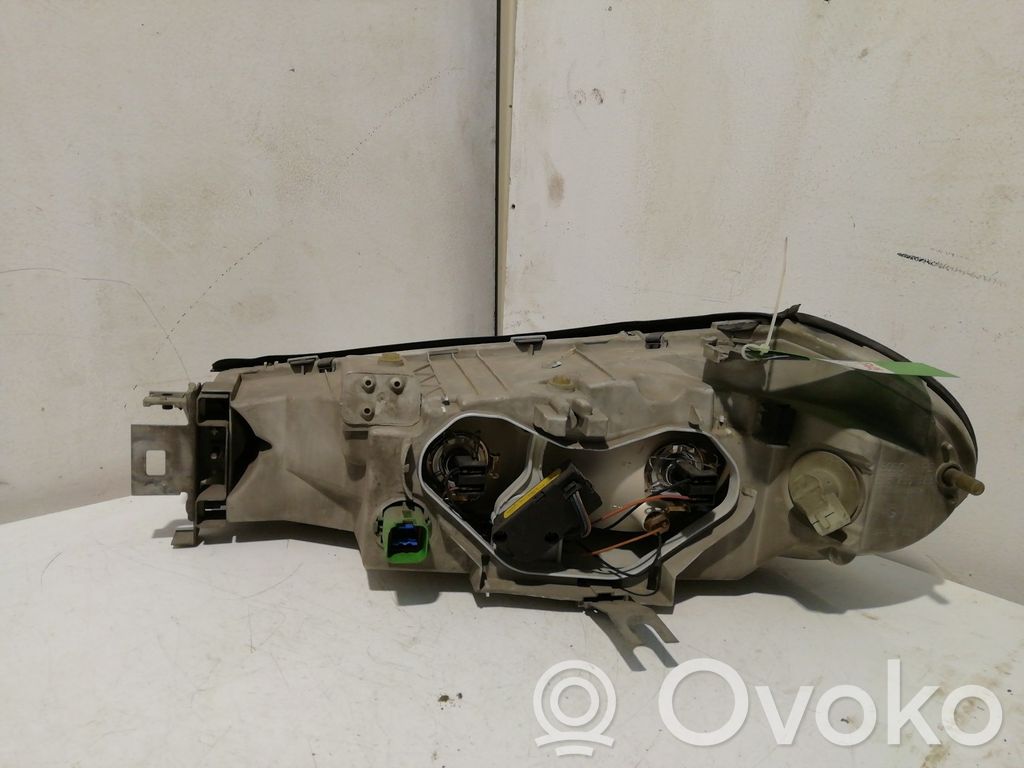 Ford Mondeo MK II Scheinwerfer 