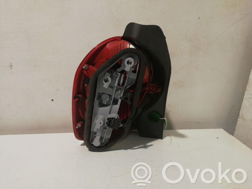Renault Modus Takavalon polttimo 