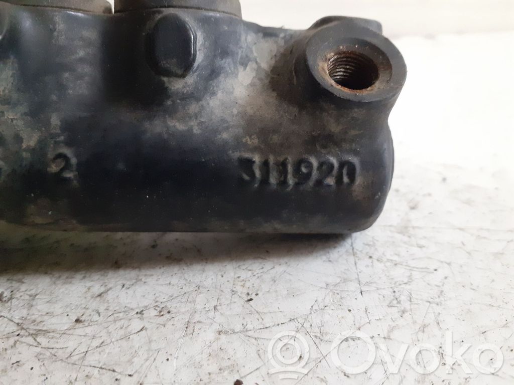 Bomba de freno   311920,311920
