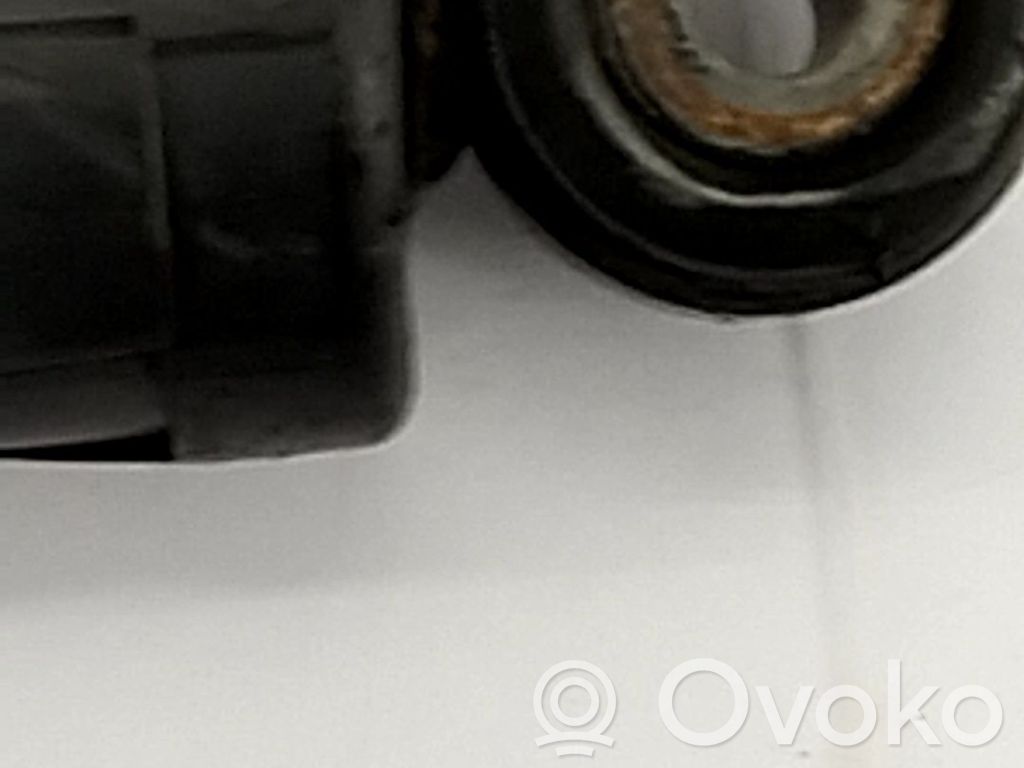 Takaiskunvaimennin   52089756AH