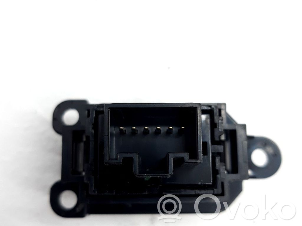 Hazard light switch   93790A2100WK