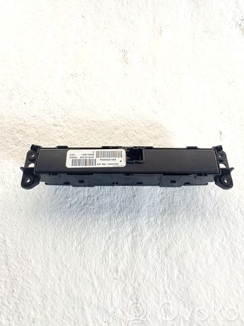 Botón interruptor de luz de peligro   4602818AB