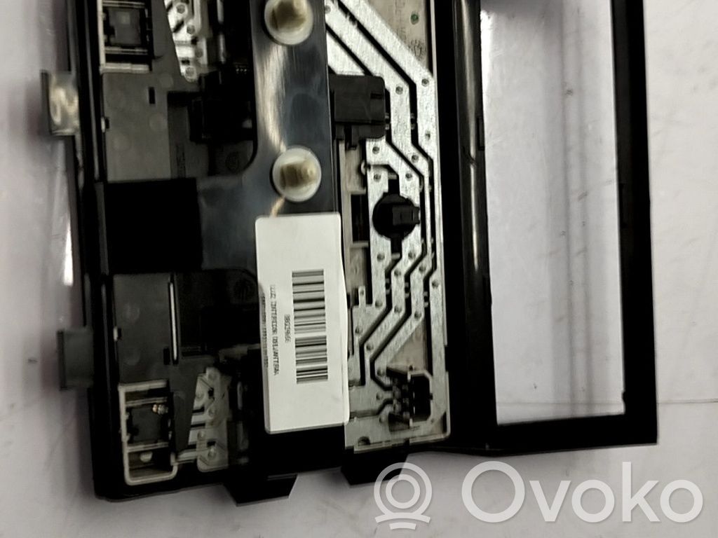 Seat Leon (1P) Headlining lighting console trim 