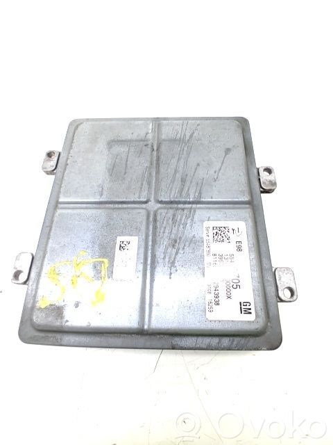 Komputer / Sterownik ECU silnika   12721352