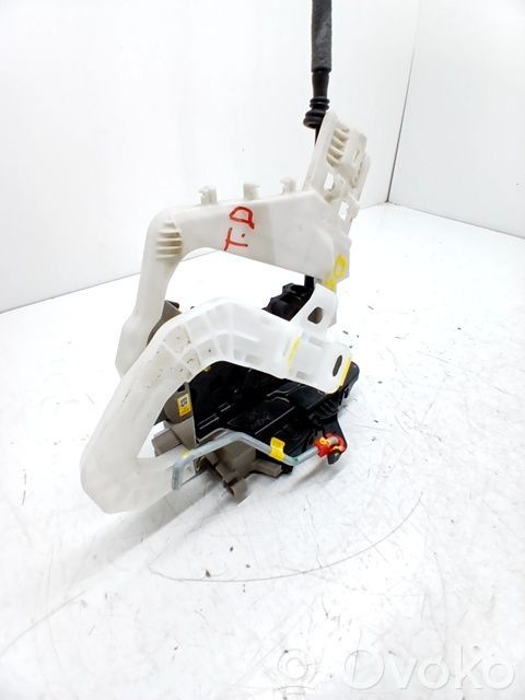 Cerradura de puerta trasera   81420J7000
